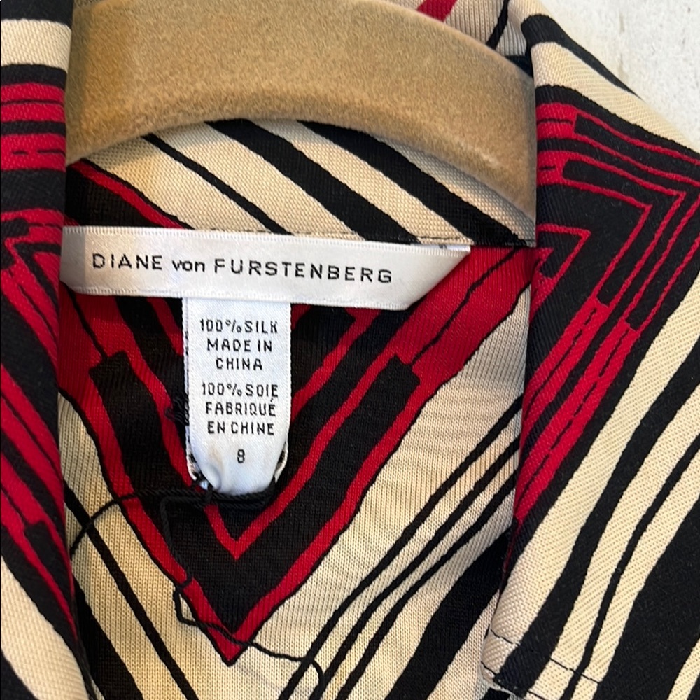 Diane Von Furstenberg Red and Black Long Sleeve Wrap Dress - Picture 3 of 10